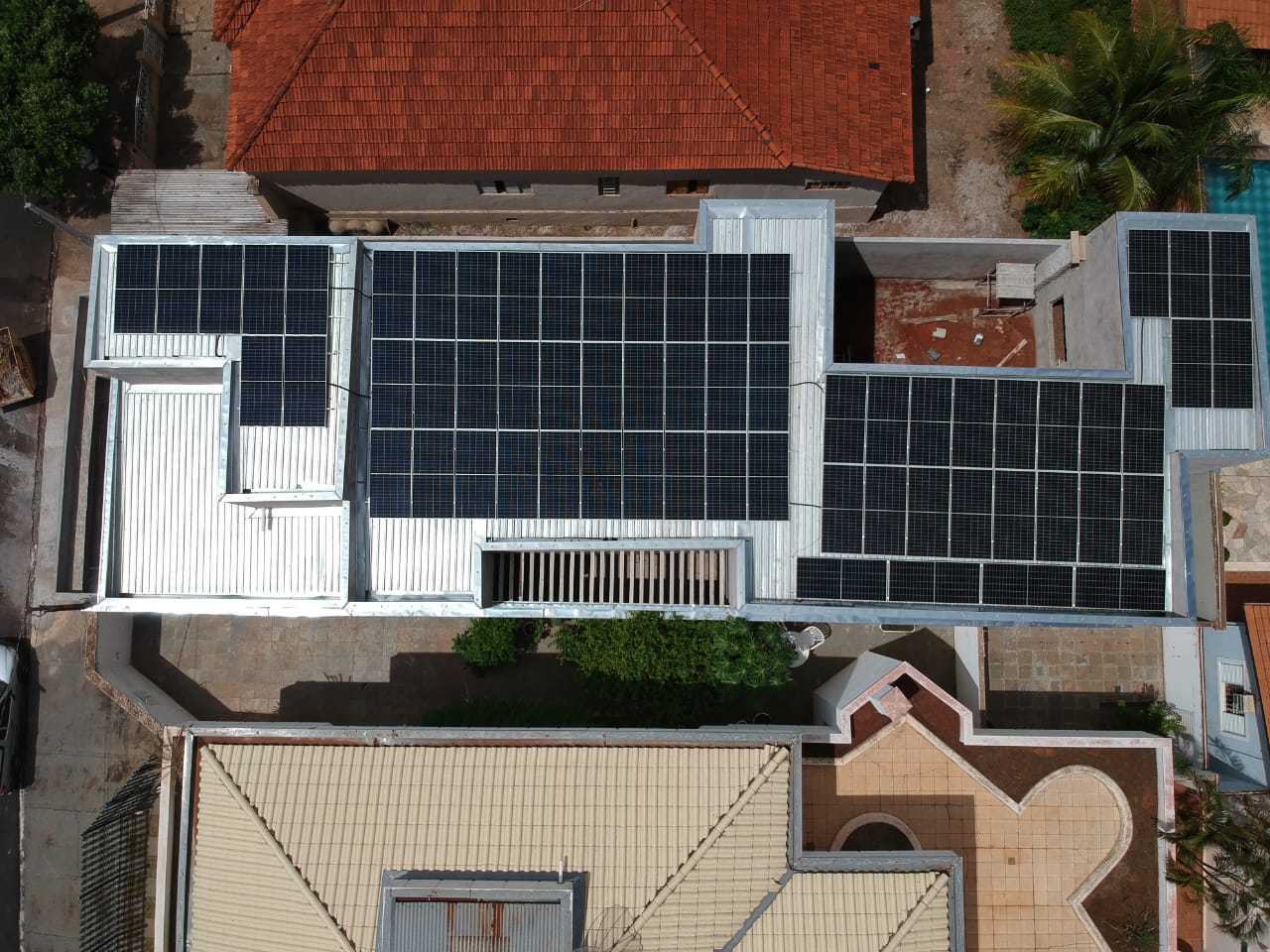 Comercial · 73 Painéis — Verdis Energia